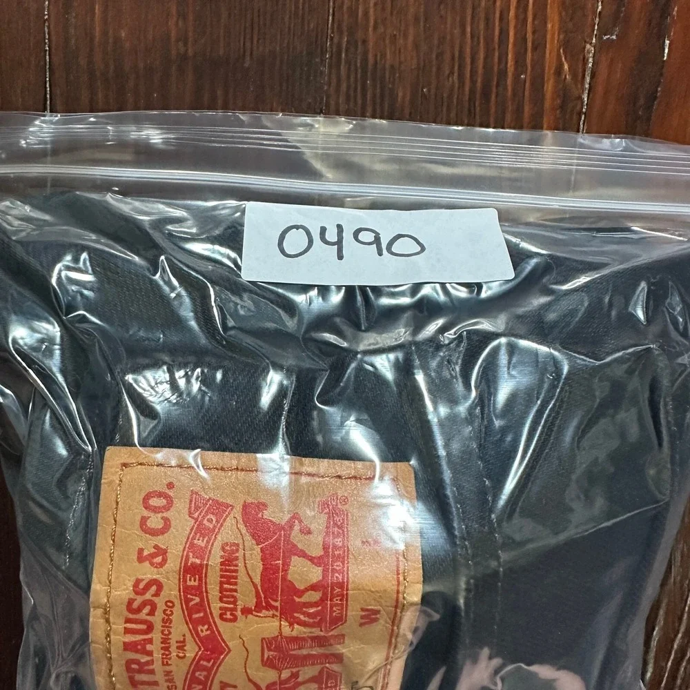 NWT Levis 550‎ Jeans Mens 48x30 Black Relaxed Fit Big & Tall Denim 100% Cotton